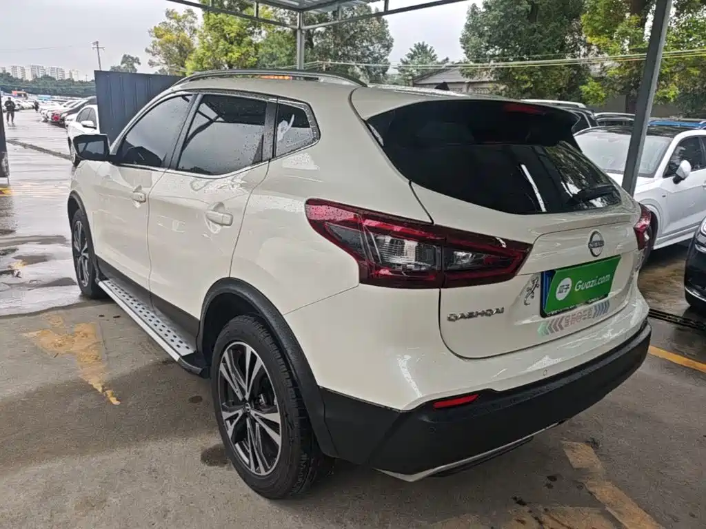 Nissan Qashqai — фото 23