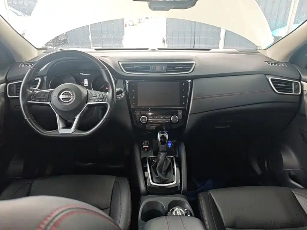 Nissan Qashqai — фото 6
