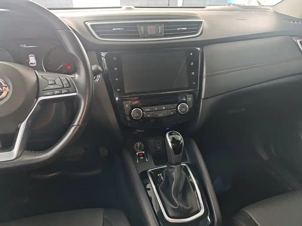 Nissan Qashqai — фото 9