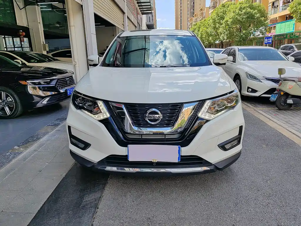 Nissan X-Trail — фото 2