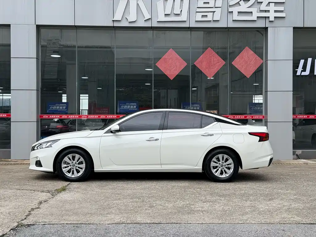 Nissan Teana — фото 3