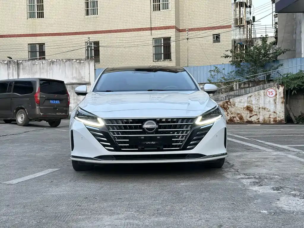 Nissan Teana — фото 2