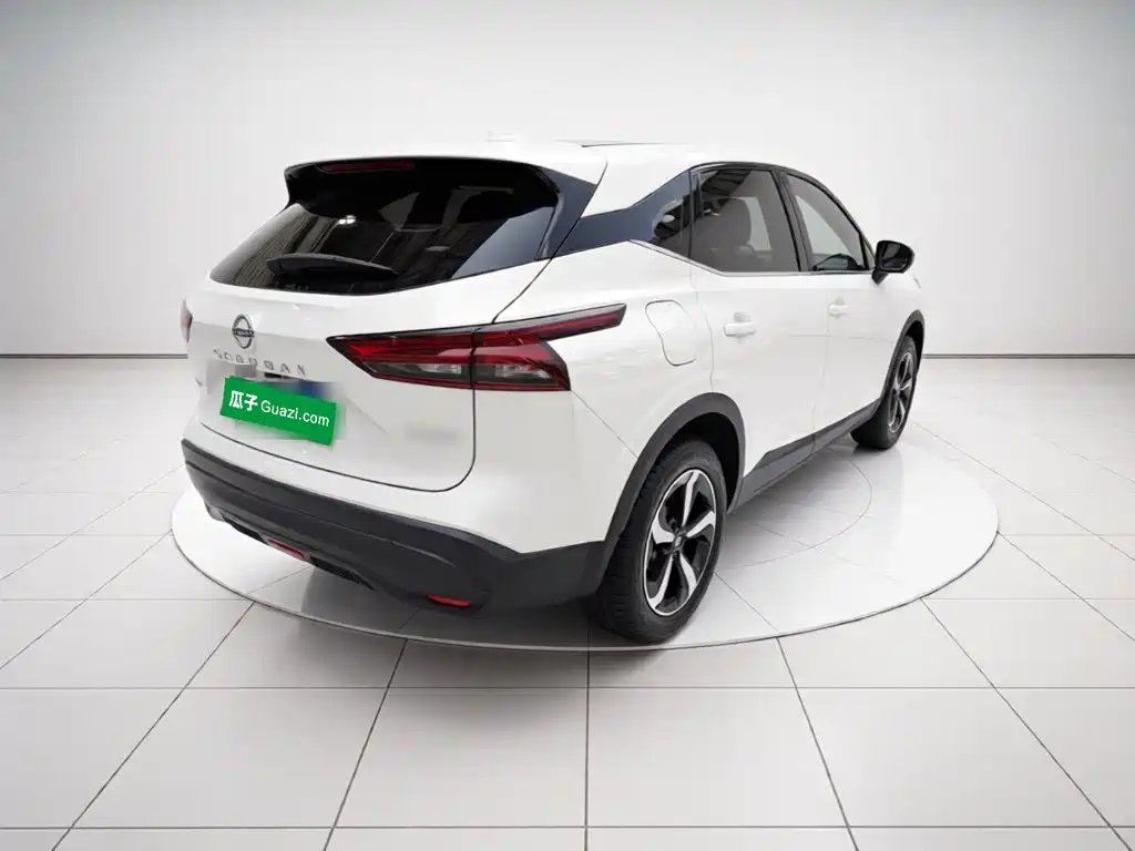 Nissan Qashqai — фото 4