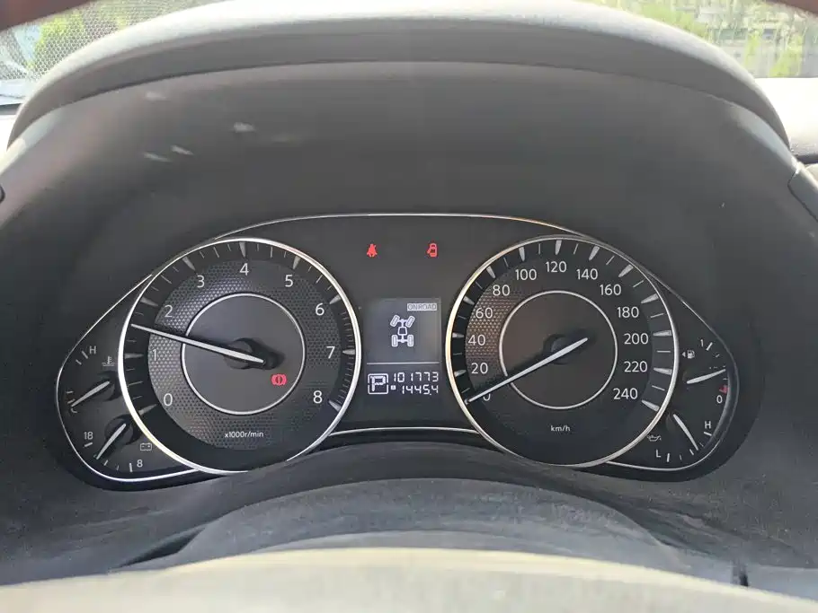 Nissan Patrol — фото 14