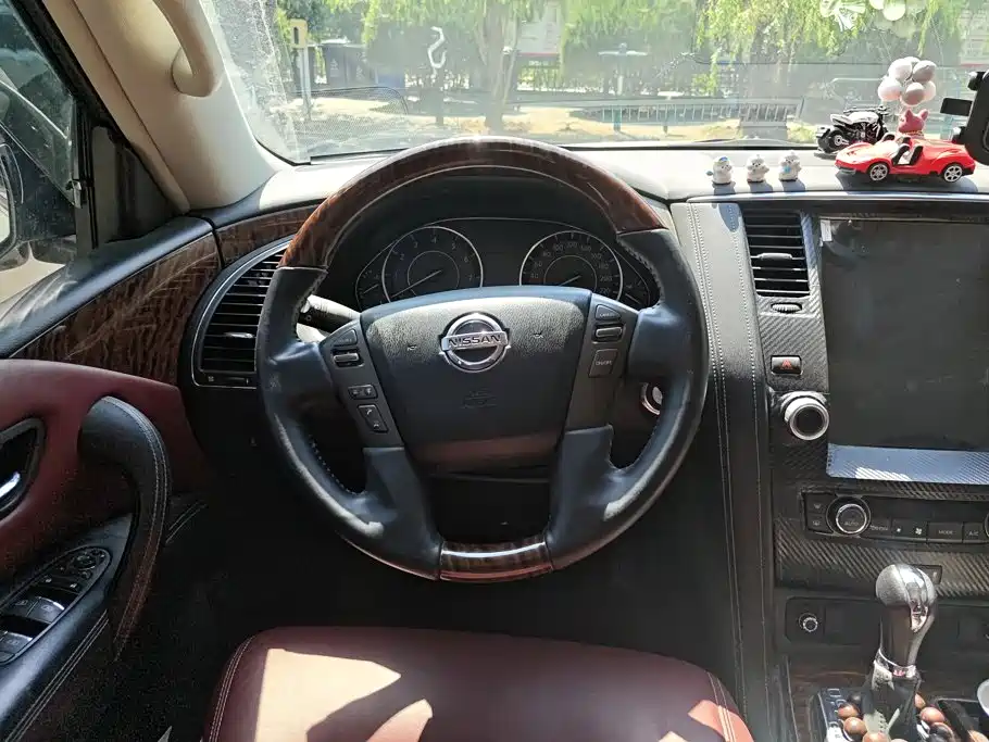 Nissan Patrol — фото 15