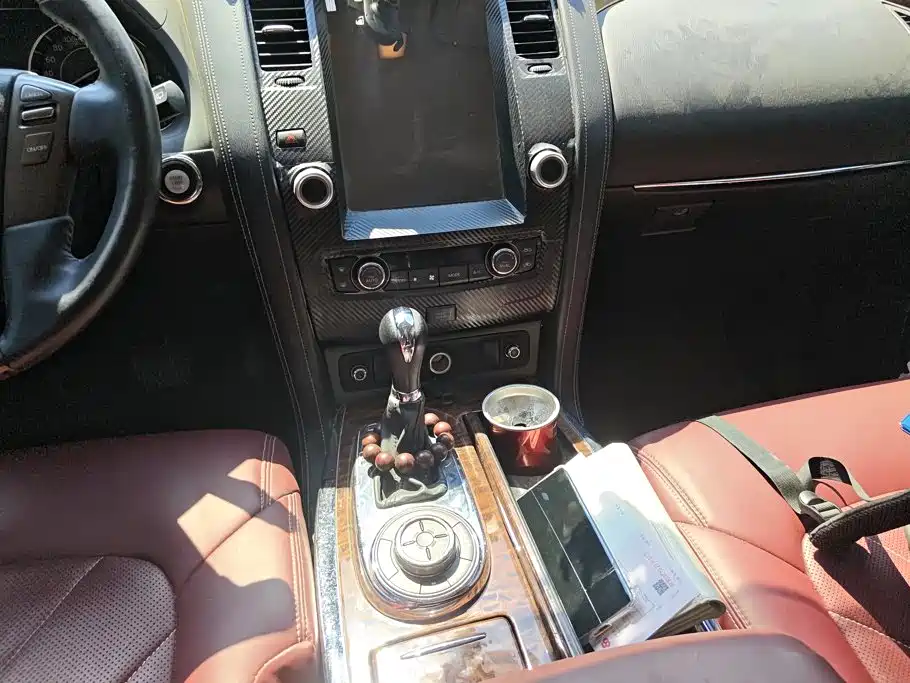 Nissan Patrol — фото 16