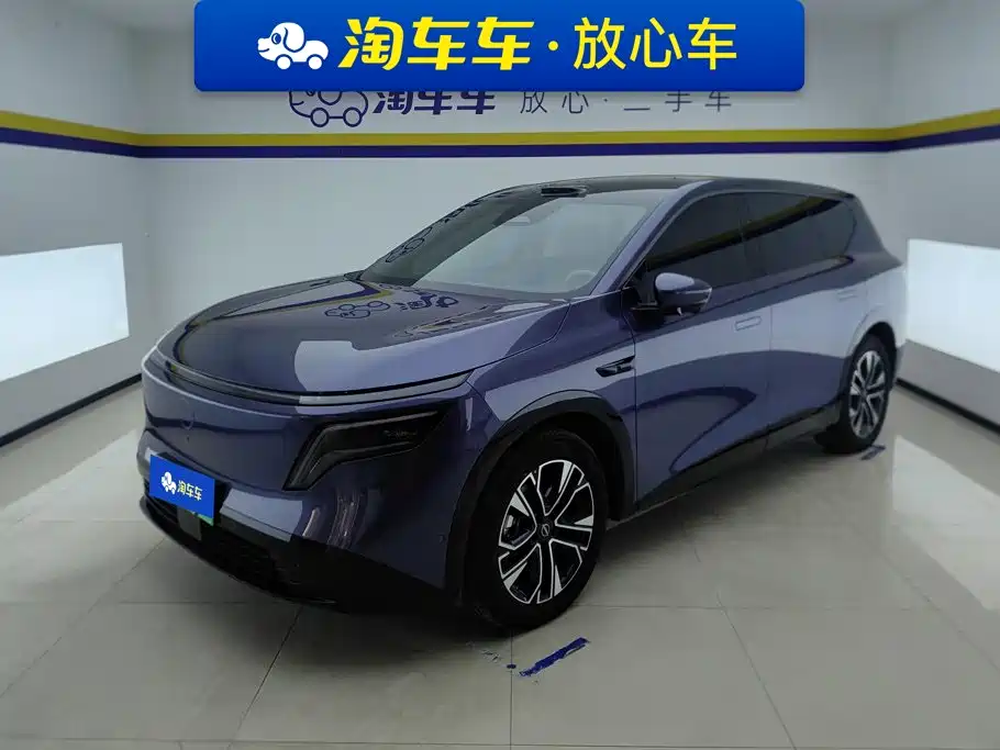 Nissan NX8