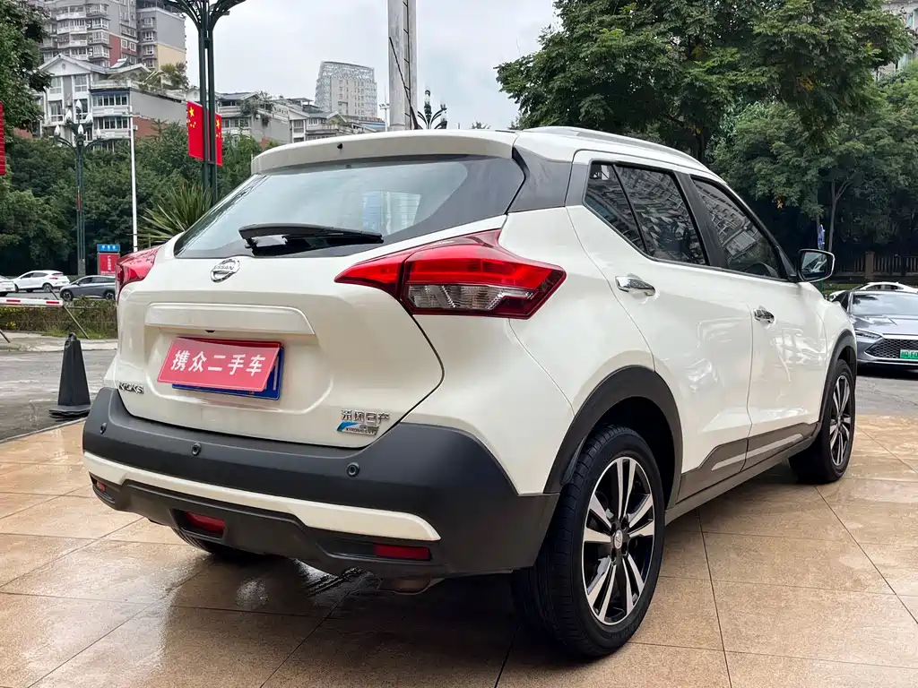 Nissan Kicks — фото 15