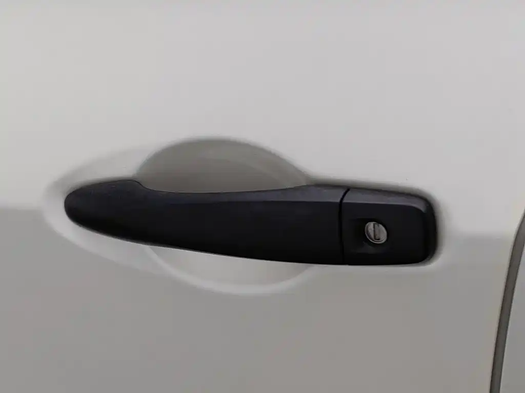 Nissan Kicks — фото 18