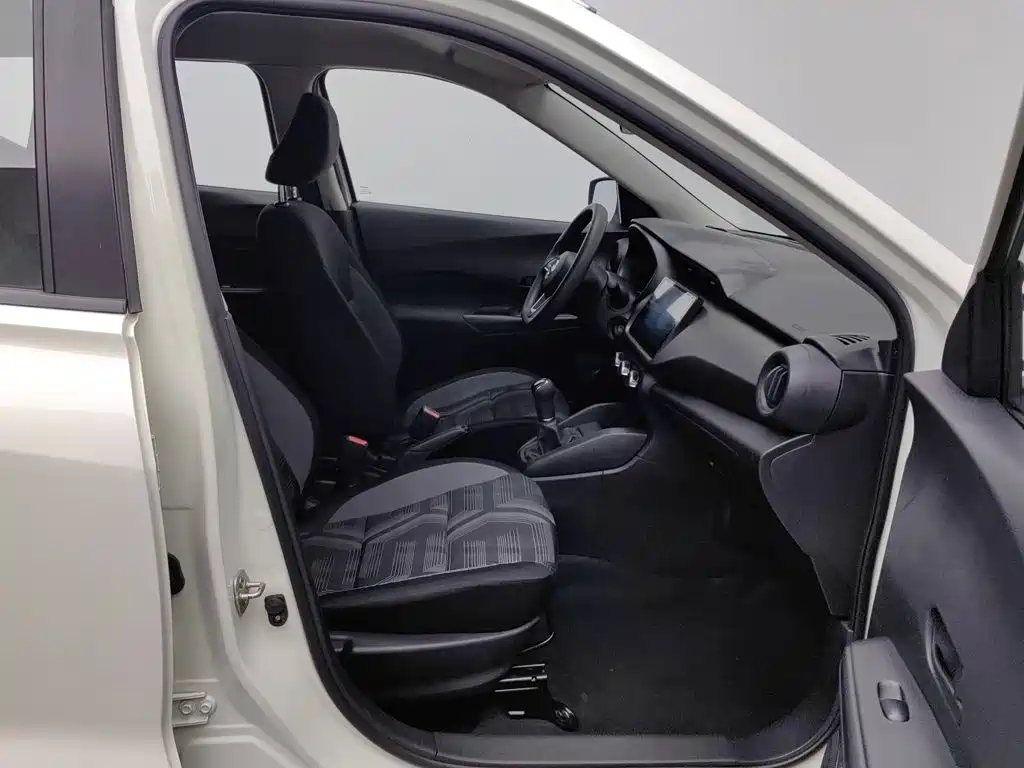Nissan Kicks — фото 23