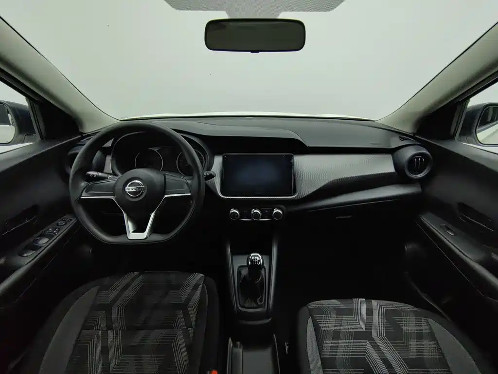 Nissan Kicks — фото 5