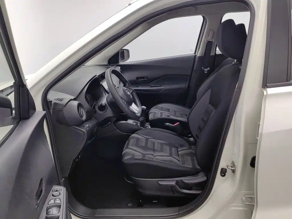 Nissan Kicks — фото 10