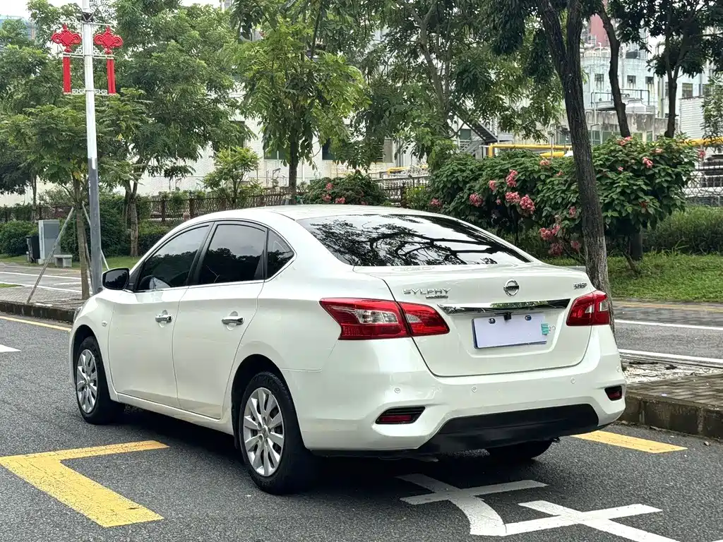 Nissan Sylphy — фото 9