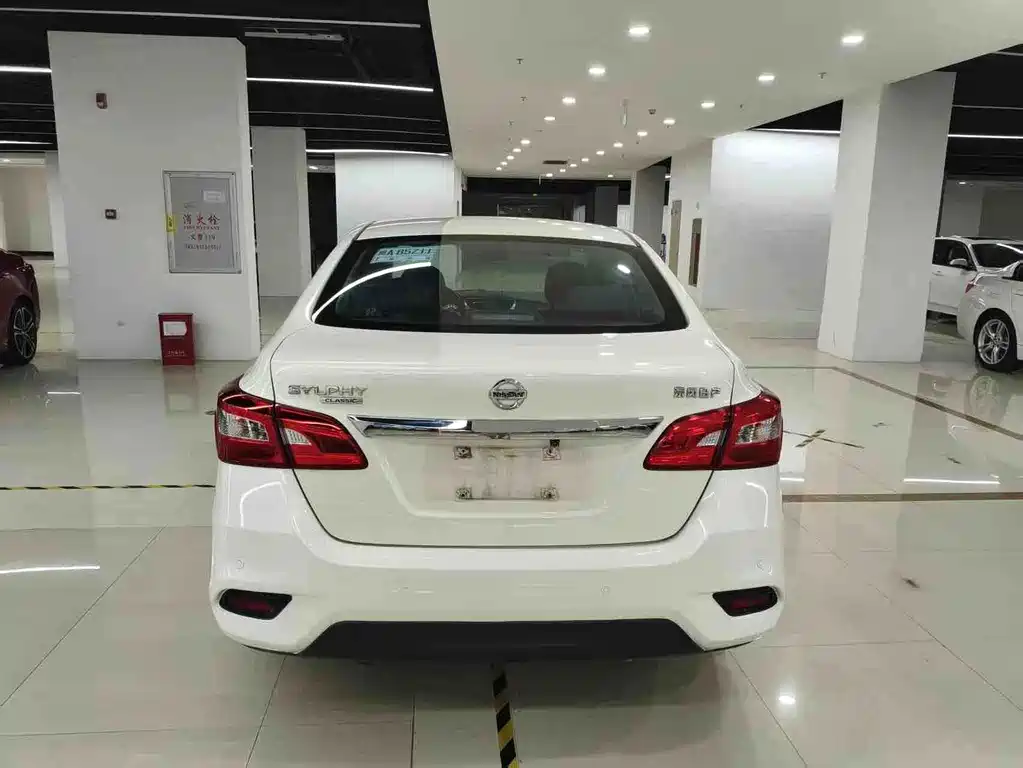 Nissan Sylphy — фото 4