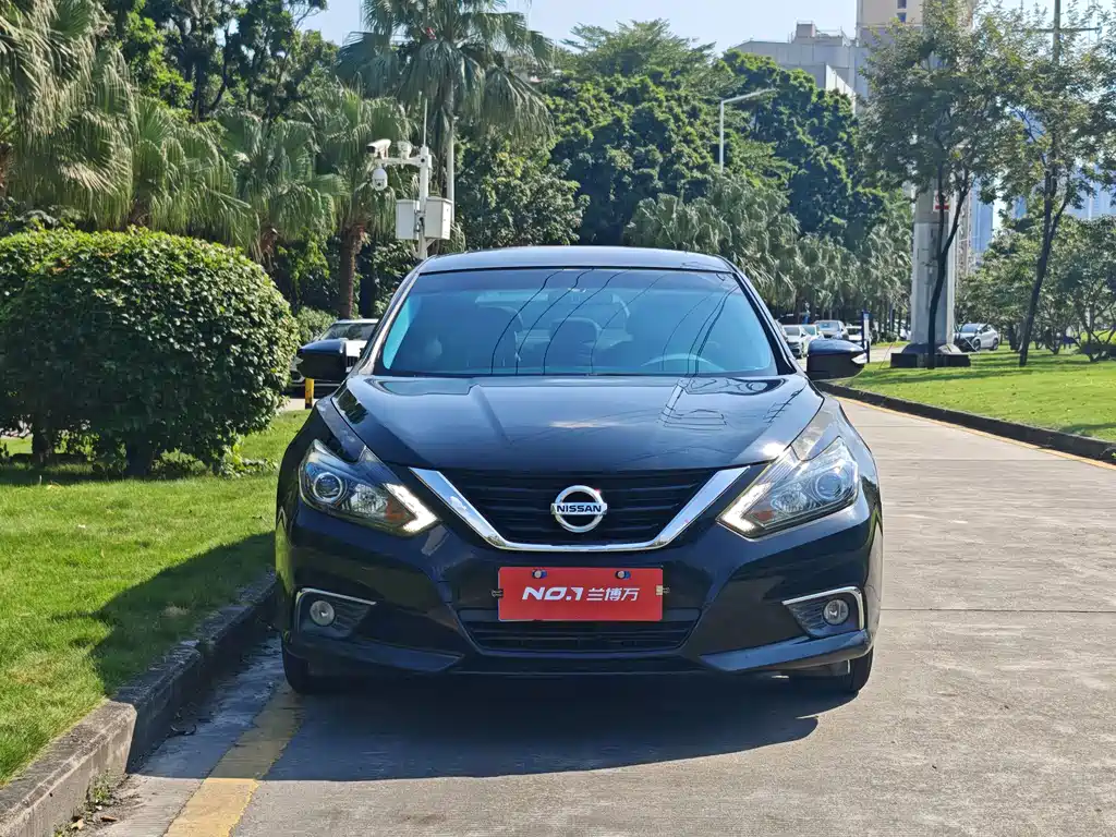 Nissan Teana — фото 2