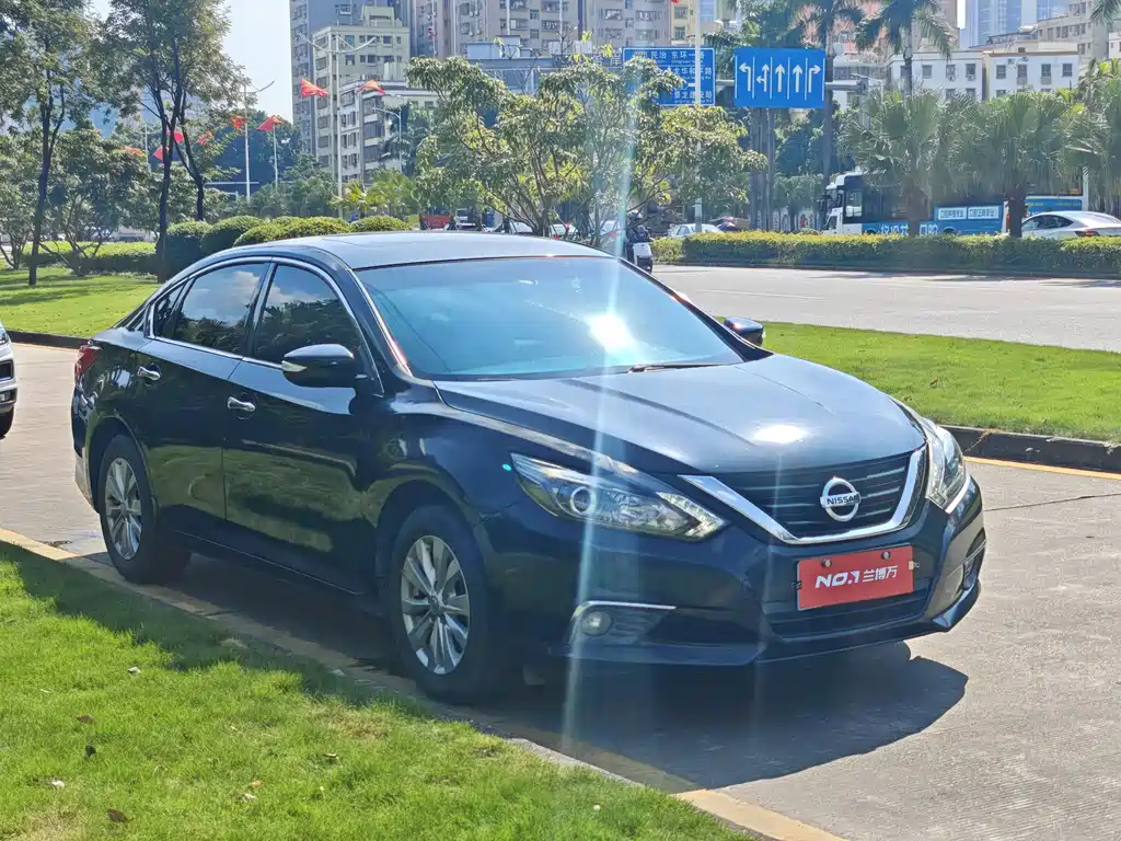 Nissan Teana — фото 3