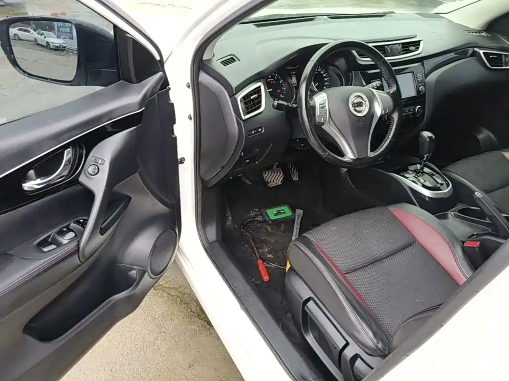 Nissan Qashqai — фото 16