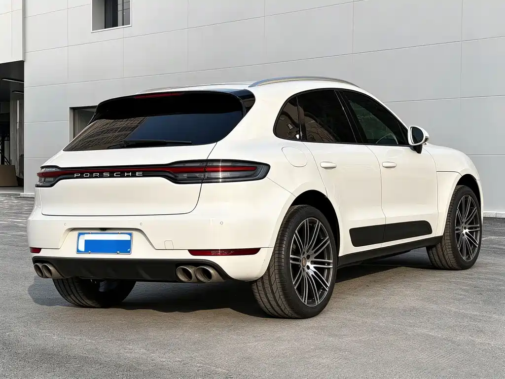 Porsche Macan — фото 23