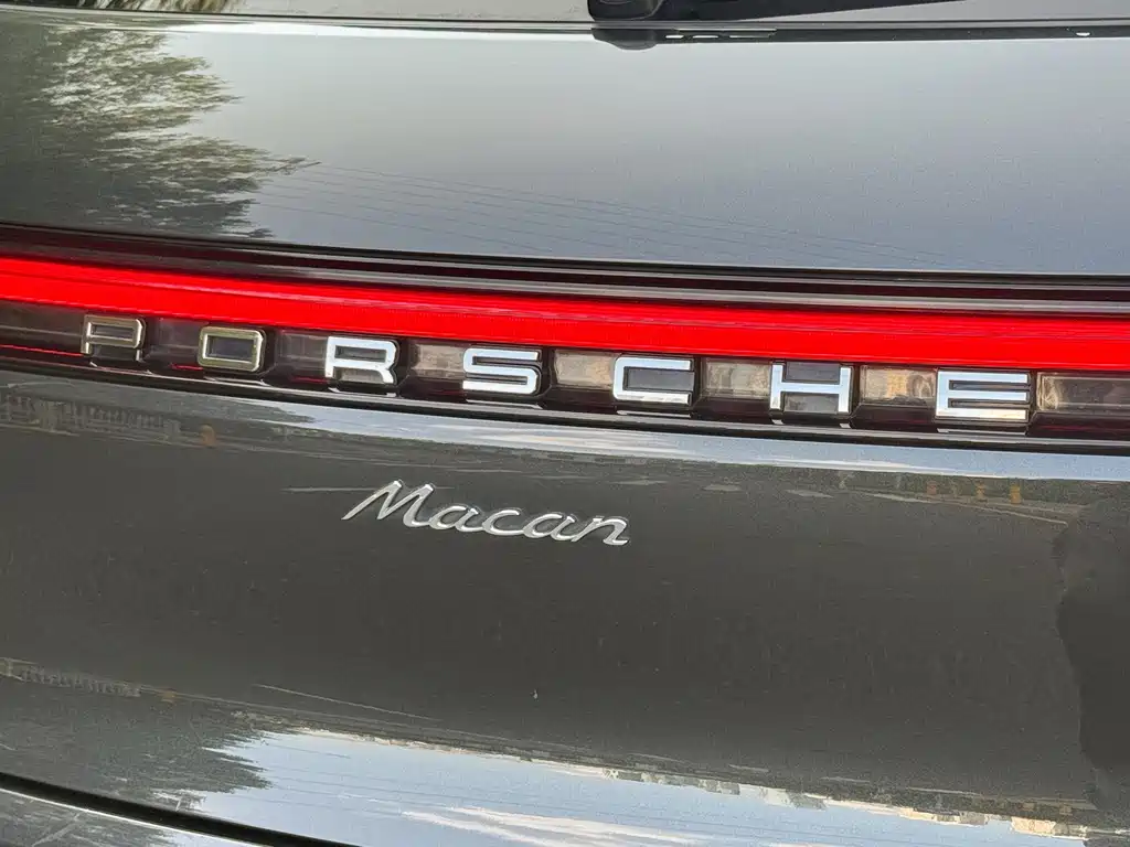 Porsche Macan — фото 11