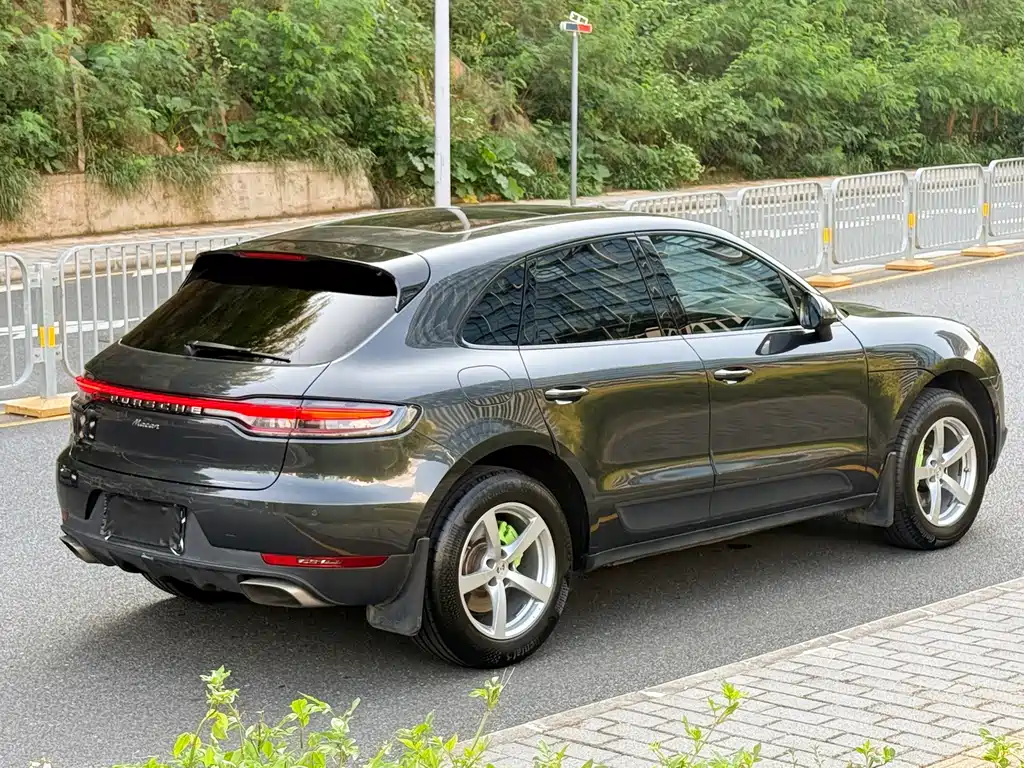 Porsche Macan — фото 6