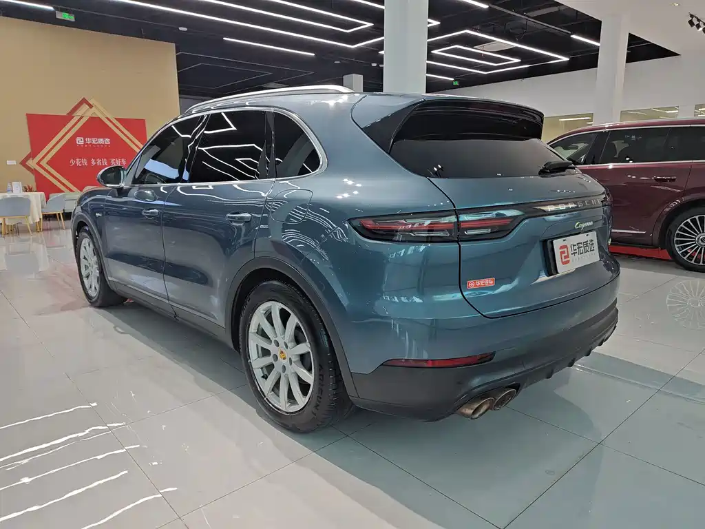 Porsche Cayenne Hybrid — фото 3