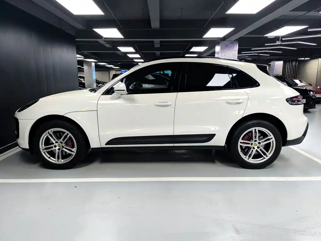 Porsche Macan — фото 22