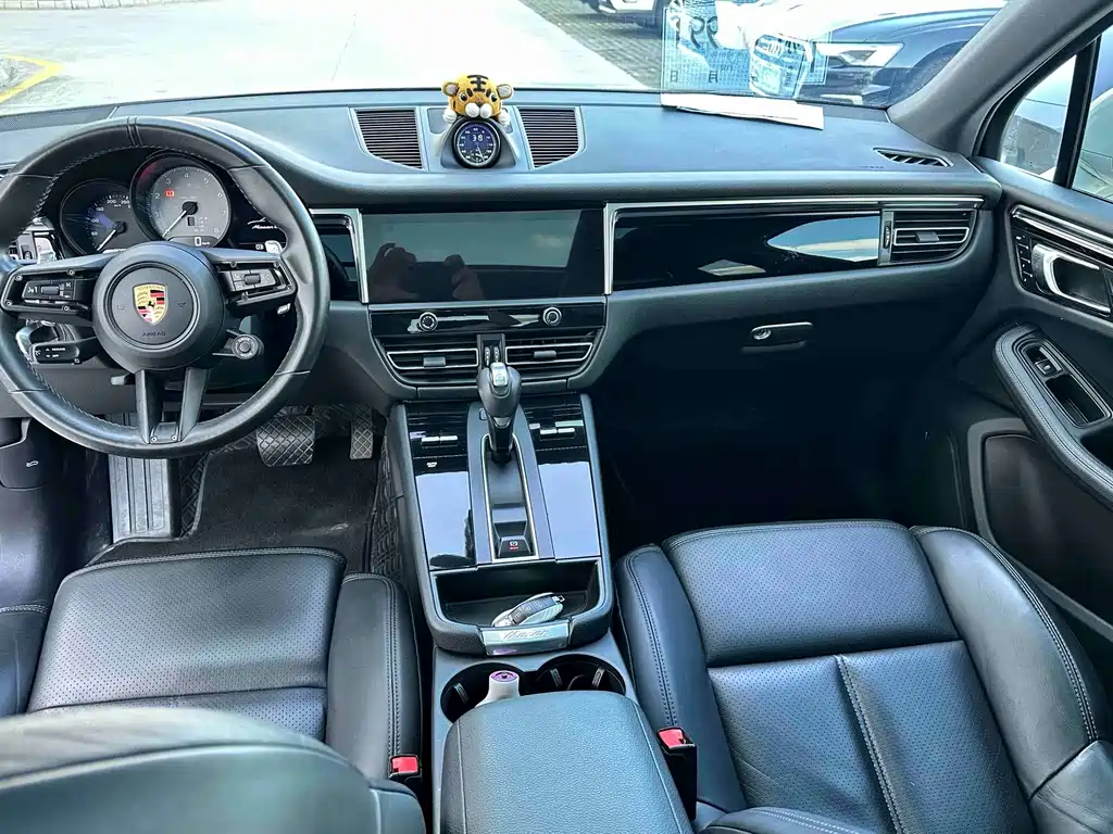 Porsche Macan — фото 9