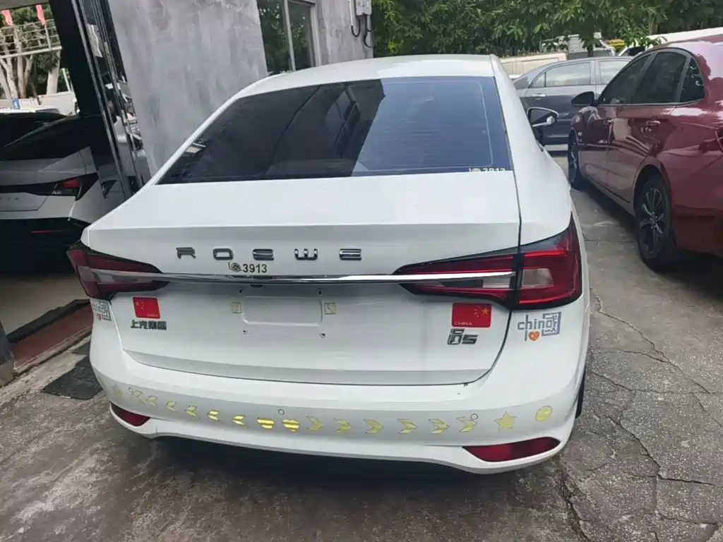 Roewe i5 — фото 6
