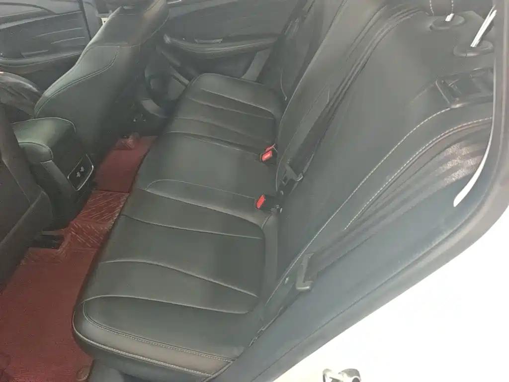 Roewe i5 — фото 17