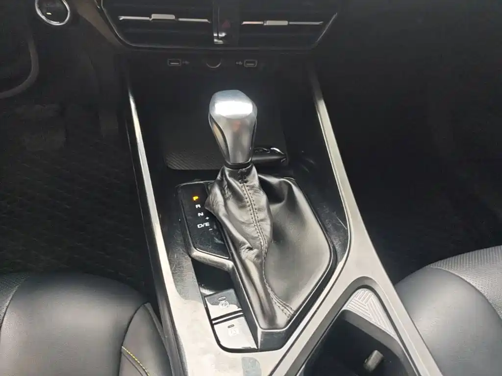 Roewe i5 — фото 14