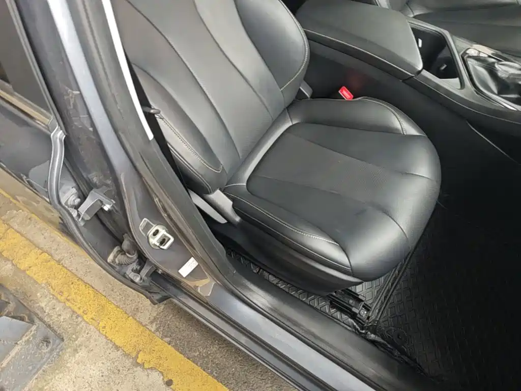 Roewe i5 — фото 25