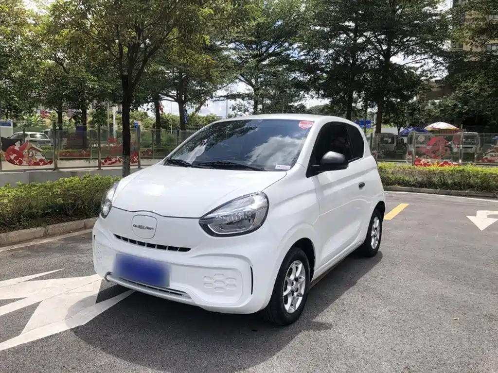 Roewe Clever — фото 2