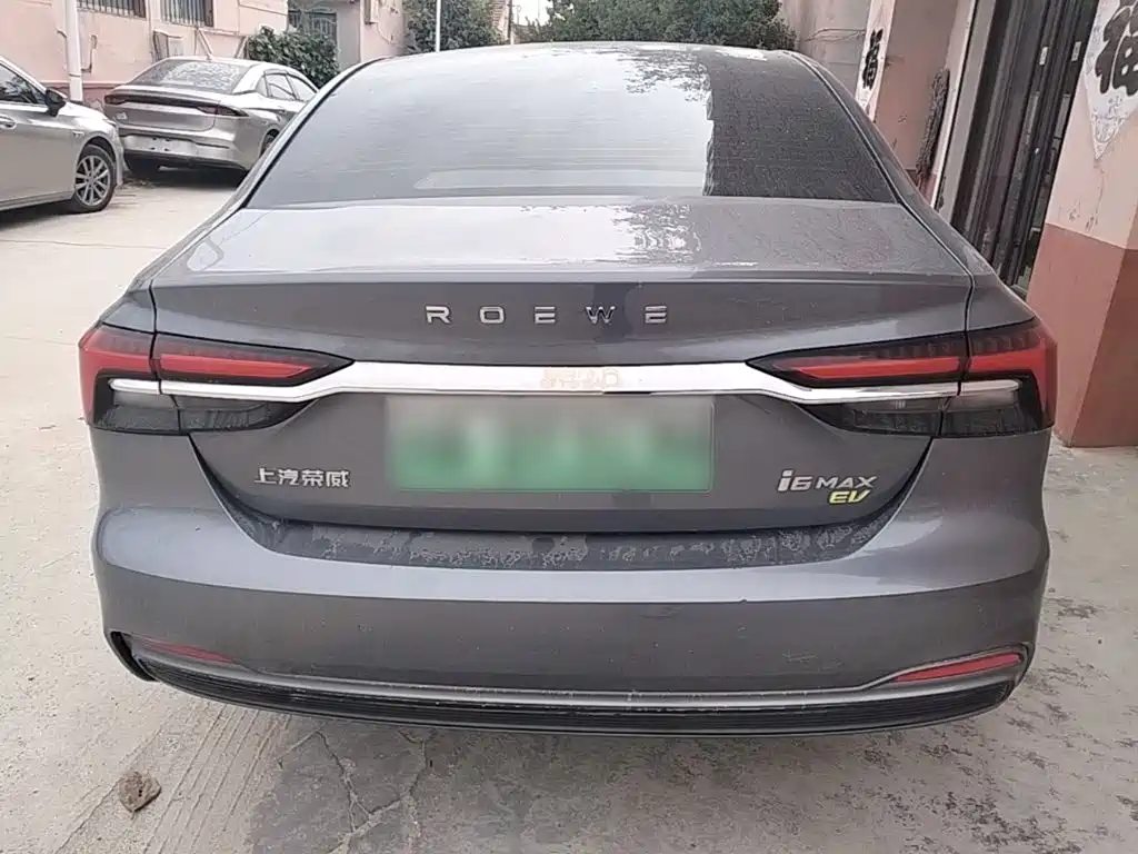 Roewe i6 MAX New Energy — фото 6