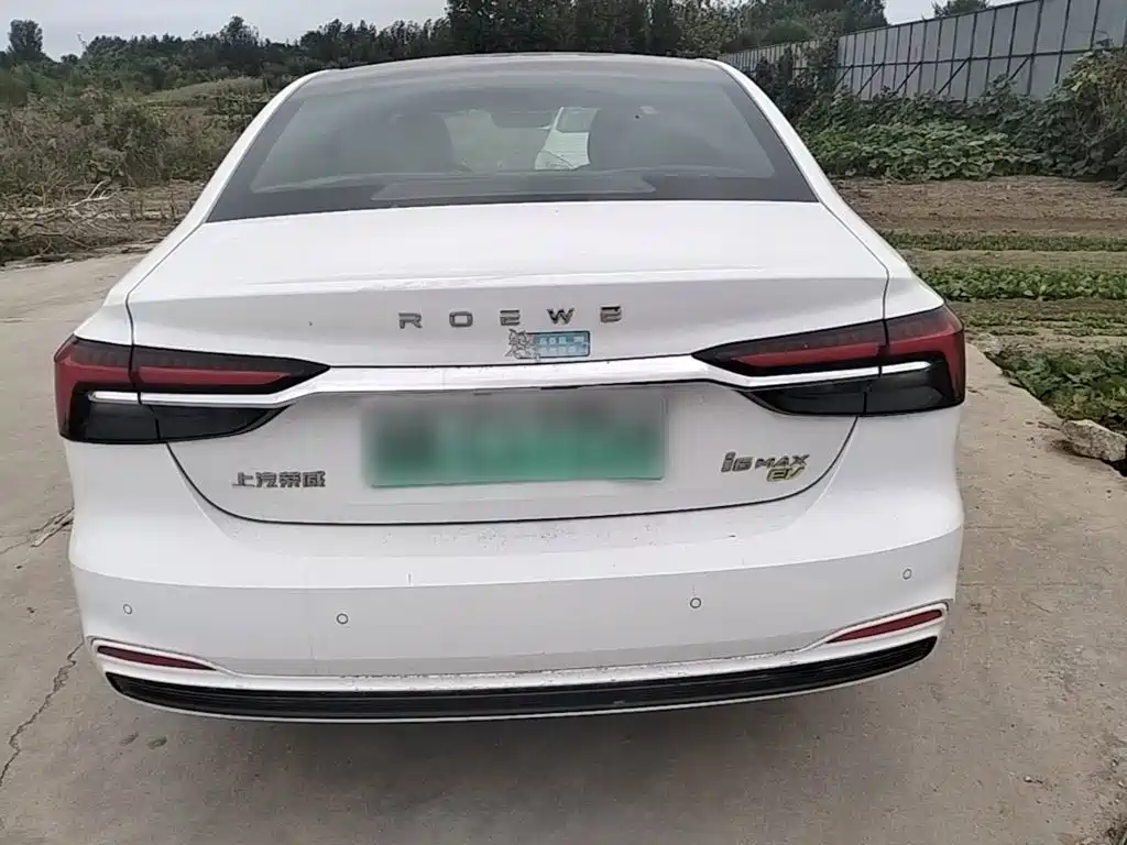 Roewe i6 MAX New Energy — фото 6
