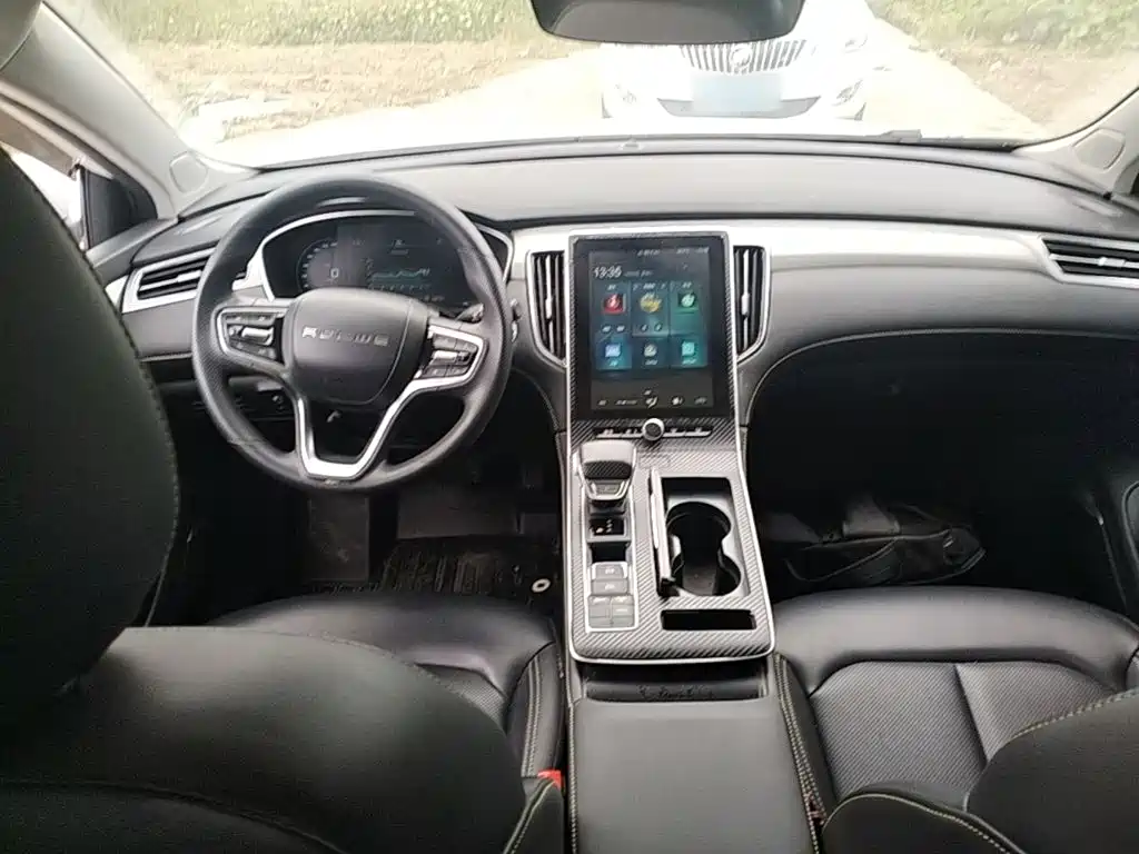 Roewe i6 MAX New Energy — фото 10