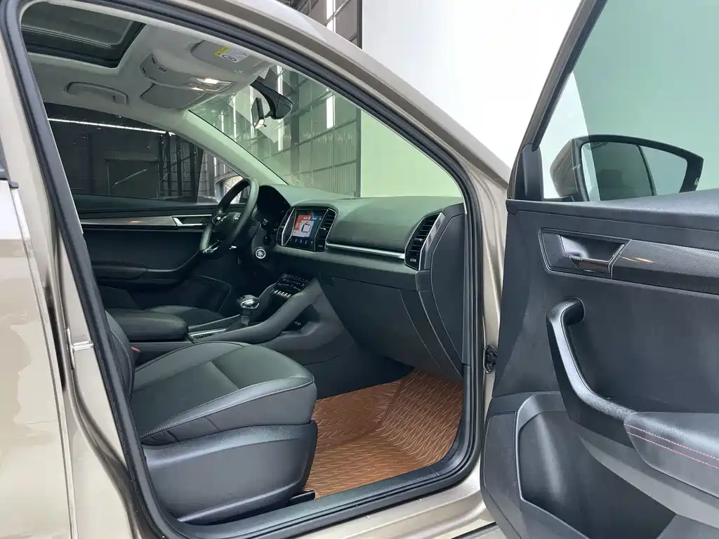 Skoda Karoq — фото 20