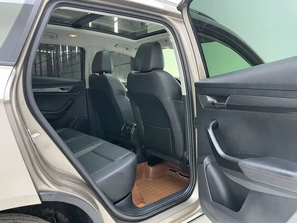 Skoda Karoq — фото 23