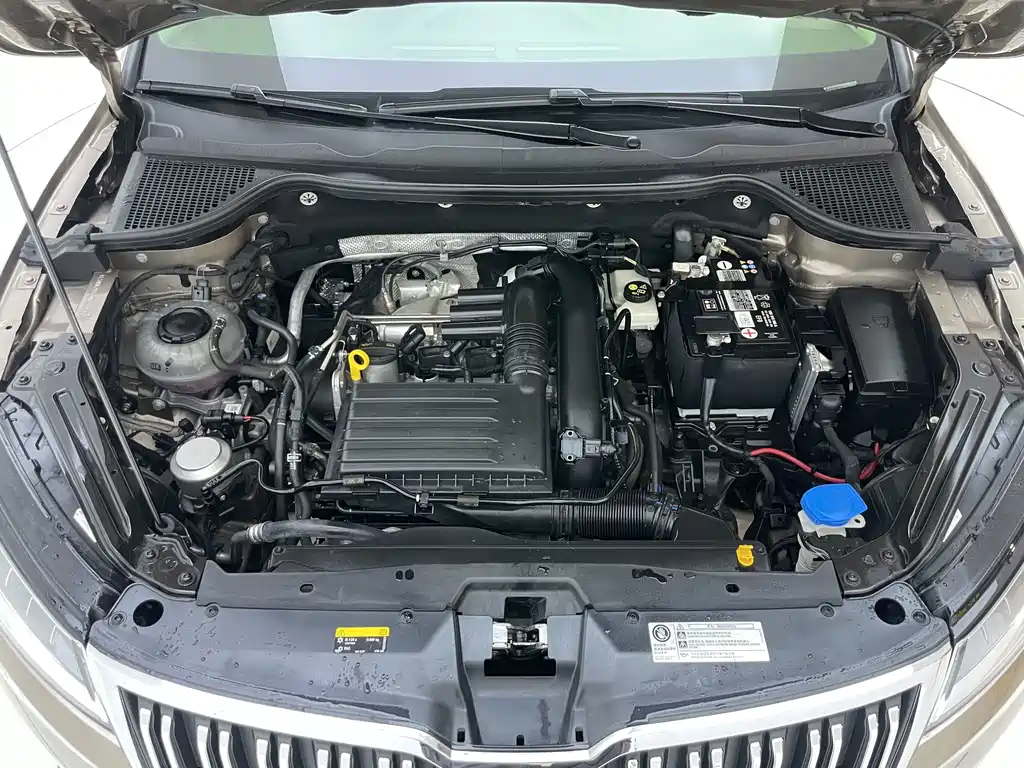 Skoda Karoq — фото 26