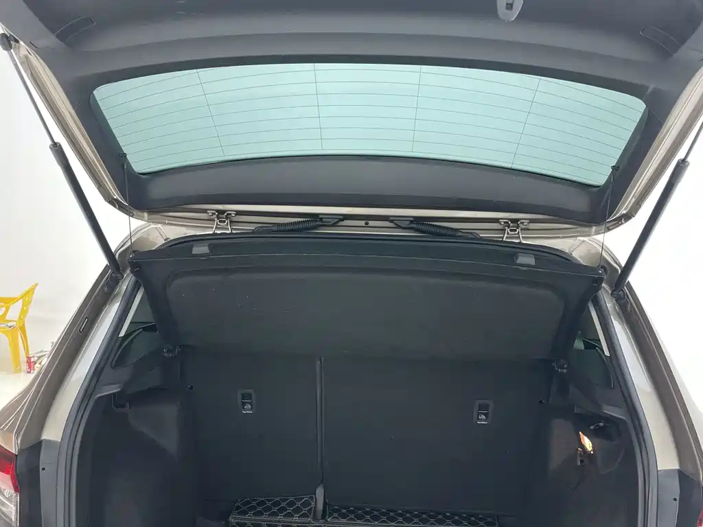 Skoda Karoq — фото 9
