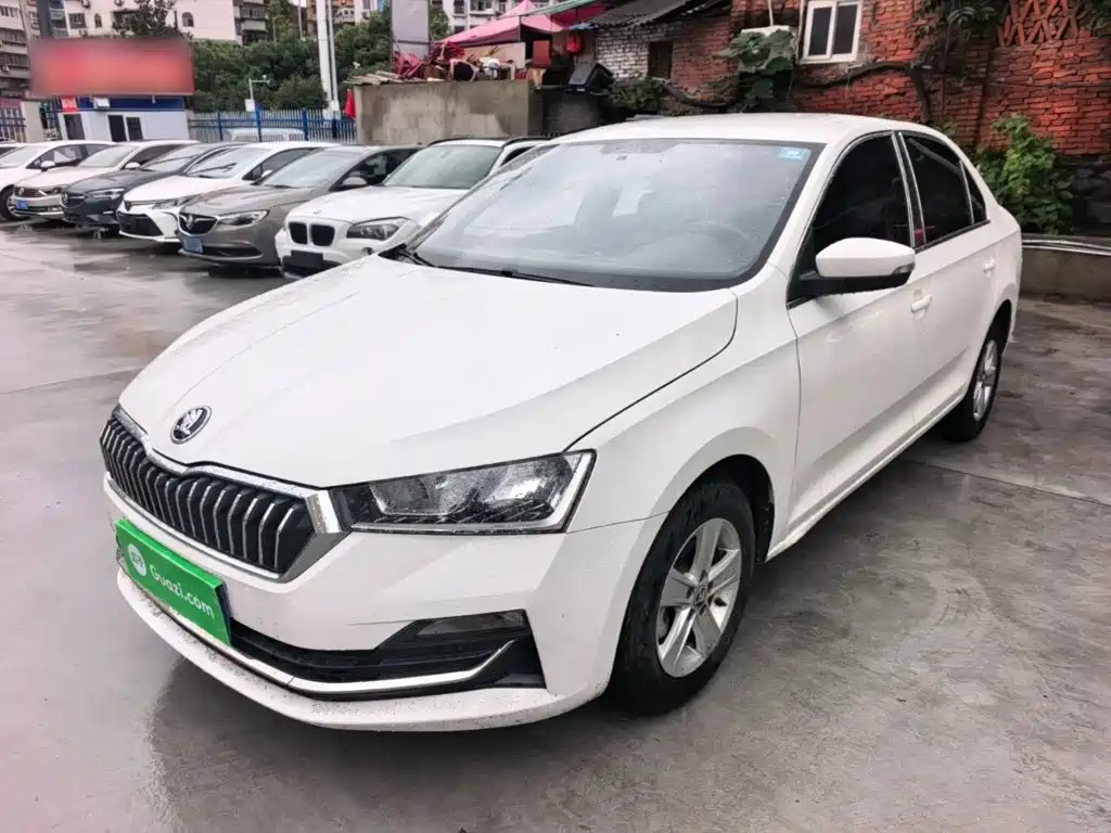 Skoda Rapid — фото 2