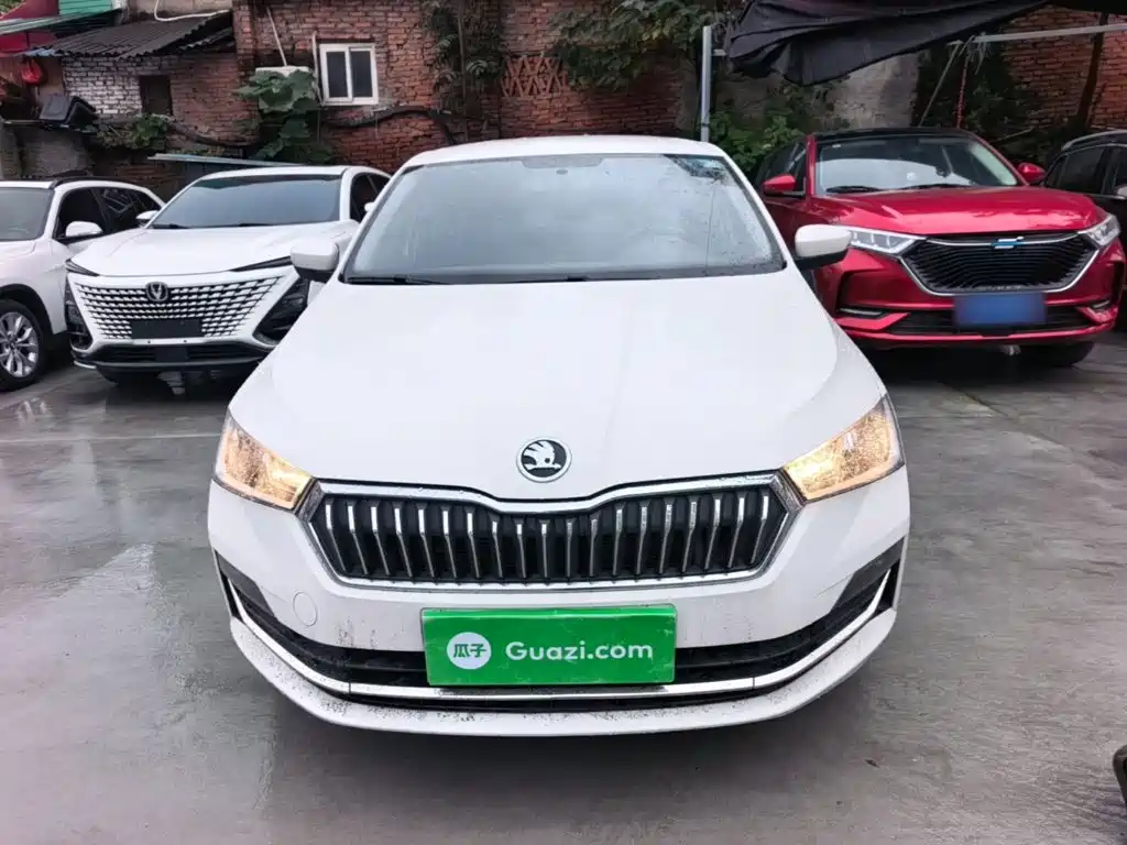 Skoda Rapid — фото 3
