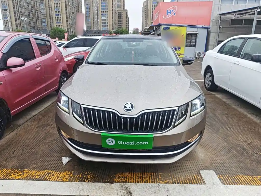 Skoda Octavia — фото 3