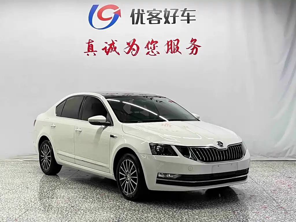 Skoda Octavia — фото 3