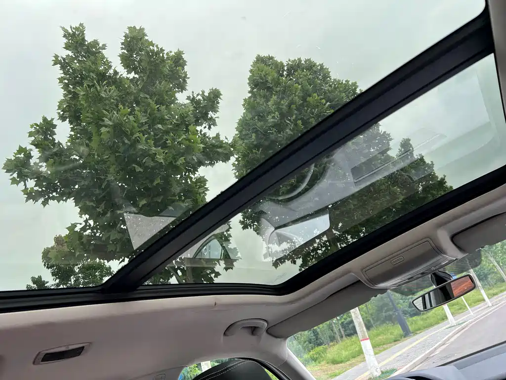 Skoda Kodiaq — фото 17