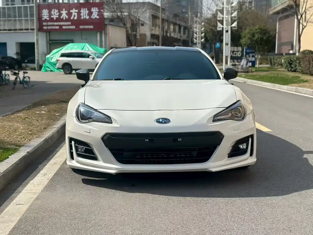 Subaru BRZ — фото 2