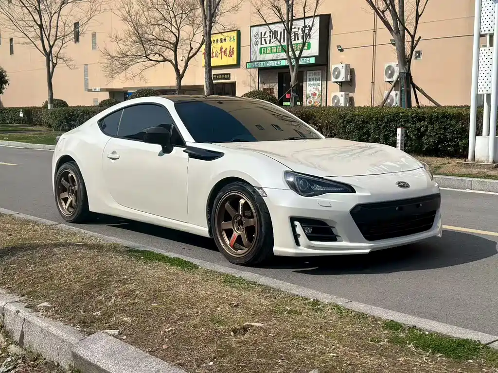 Subaru BRZ — фото 3