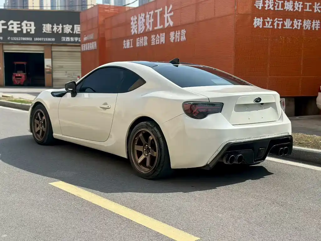 Subaru BRZ — фото 7