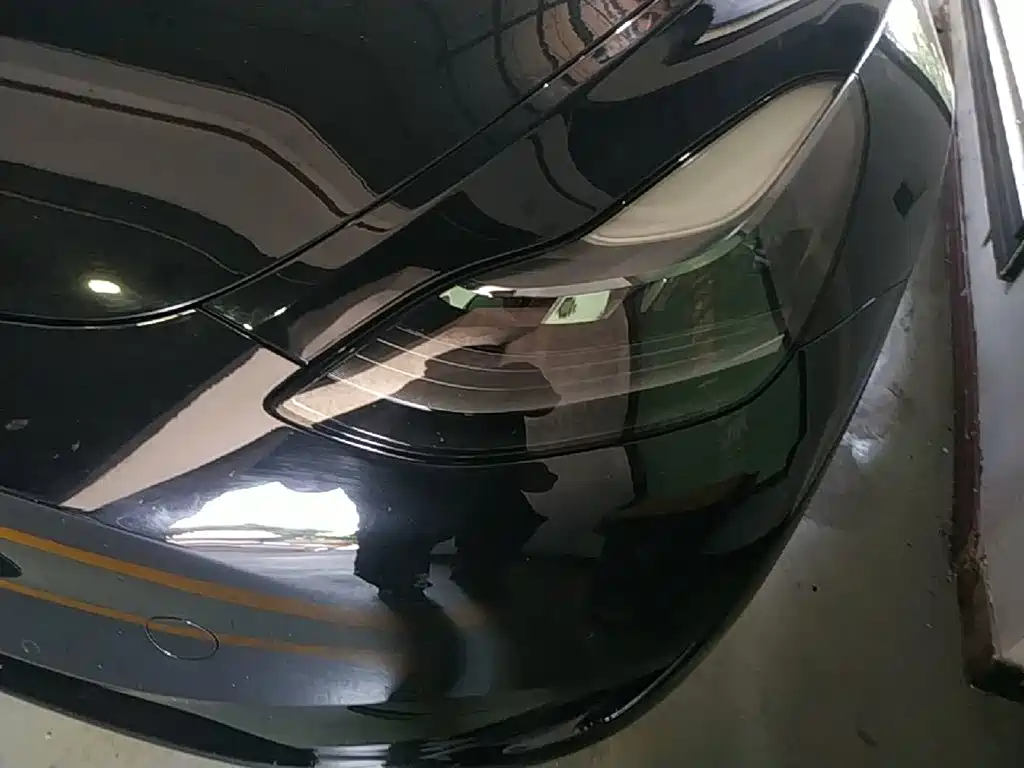 Tesla Model Y — фото 24