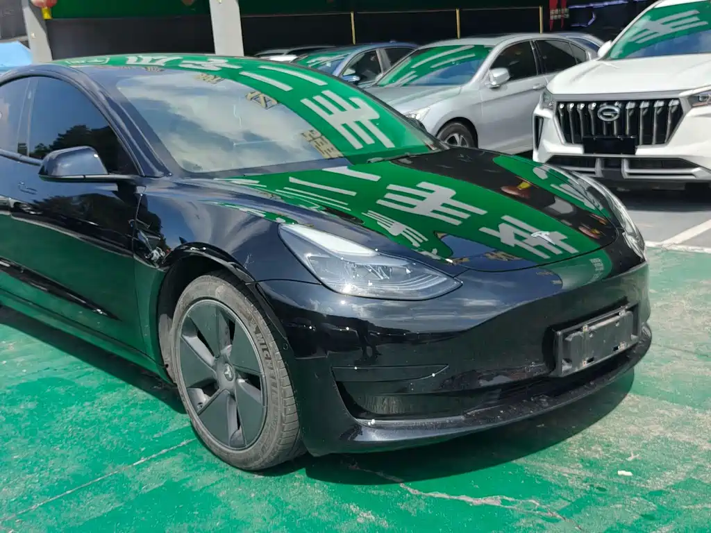Tesla Model 3 — фото 3