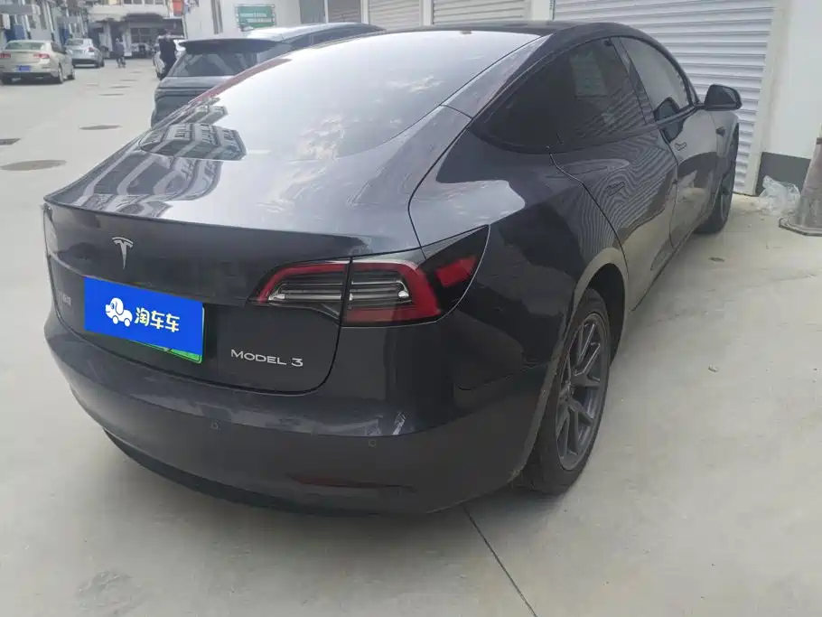 Tesla Model 3 — фото 2